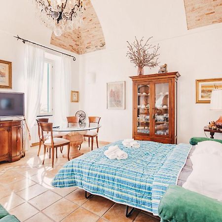 Appartamento Fronte Mare A Ospedaletti By Wonderful Italy Zewnętrze zdjęcie